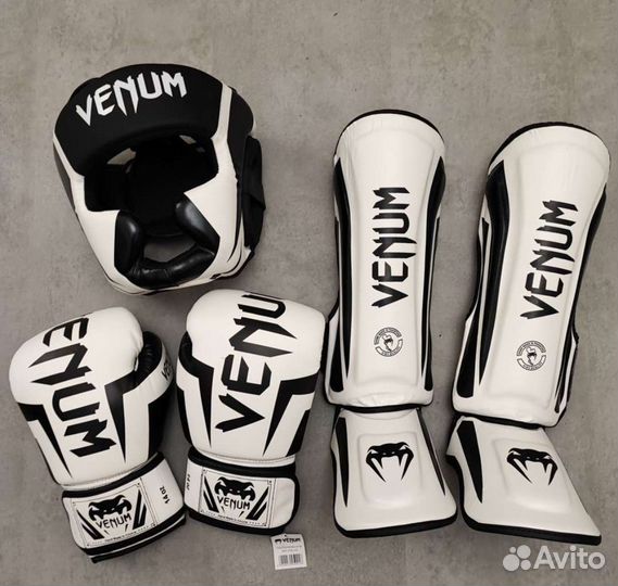 Боксерские перчатки, Комплект Venum