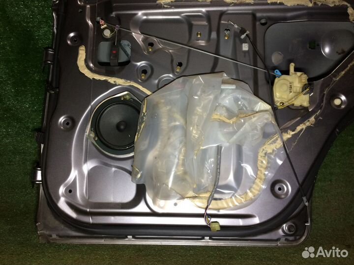 Дверь задняя правая Honda Avancier TA1 Серая царап