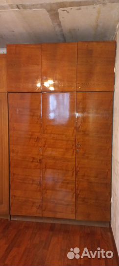 Шкаф для платья и белья