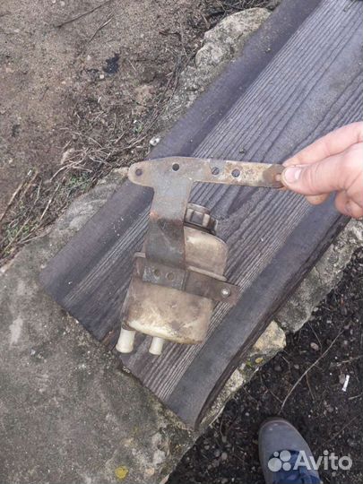 Бачок гура Волга 3110 Газель Соболь