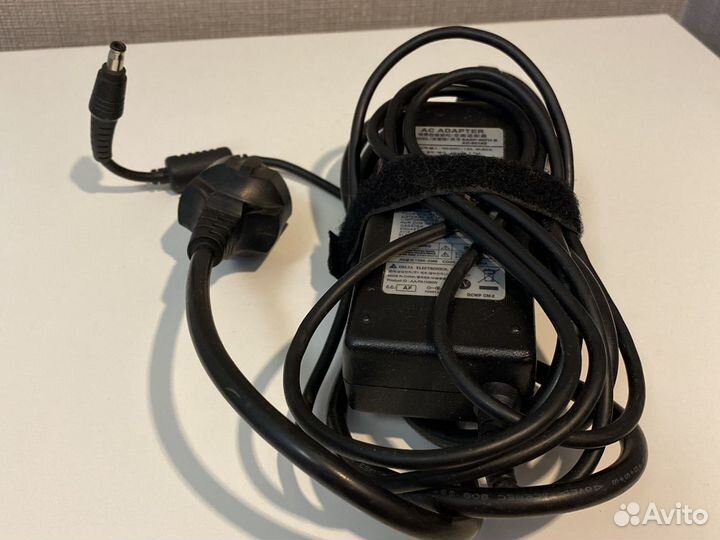 Блок питания 19 вольт 4,74А