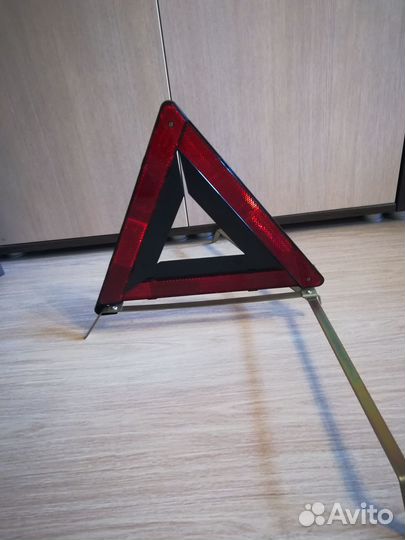 Знак аварийной остановки