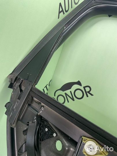 Рамка двери задняя правая Volkswagen Touareg 7L