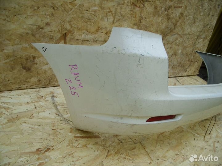 Бампер задний Toyota Raum NCZ20NCZ25 Белыйцарапины