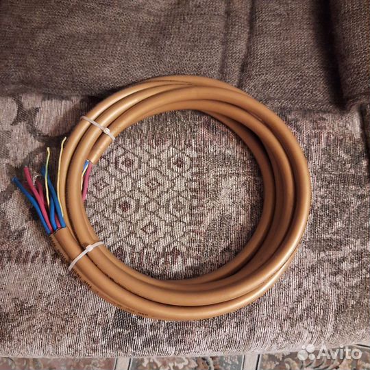 Акустический кабель van den hul