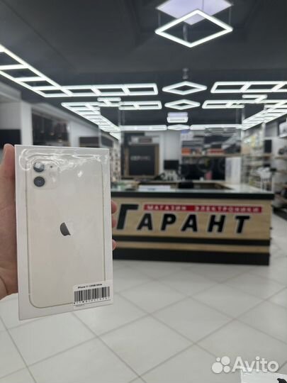 iPhone 11 128gb новый