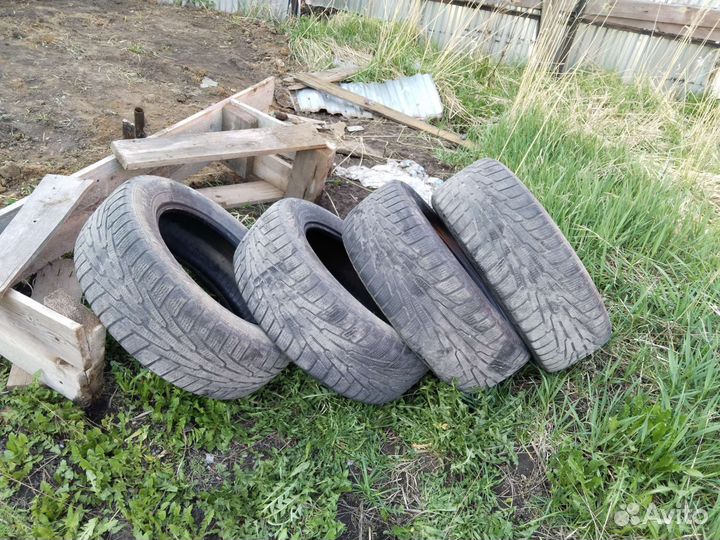 Nokian Tyres Hakkapeliitta R 235/60 R17