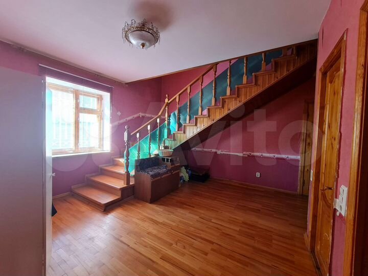 Дом 204,3 м² на участке 6 сот.