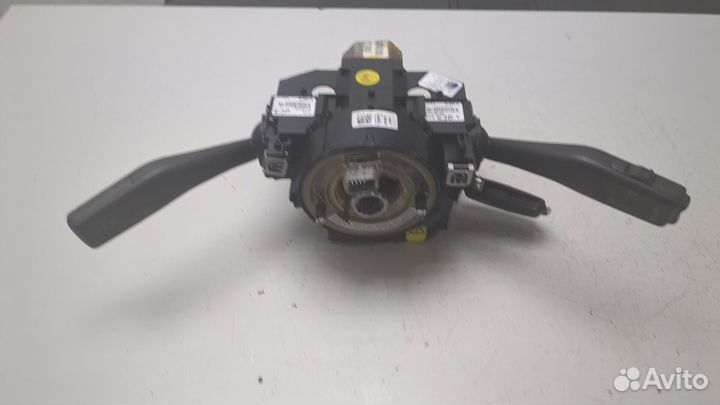 Переключатель поворотов и дворников Skoda Octavia