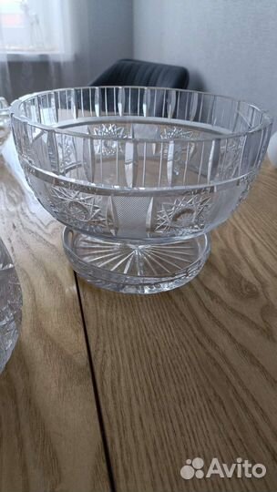 Хрустальные вазы конфетницы