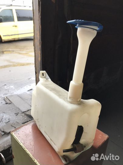 Бачок омывателя на Volkswagen