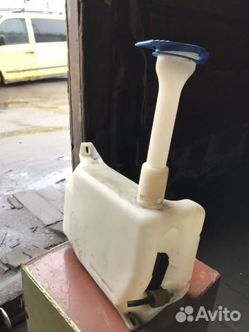 Бачок омывателя на Volkswagen