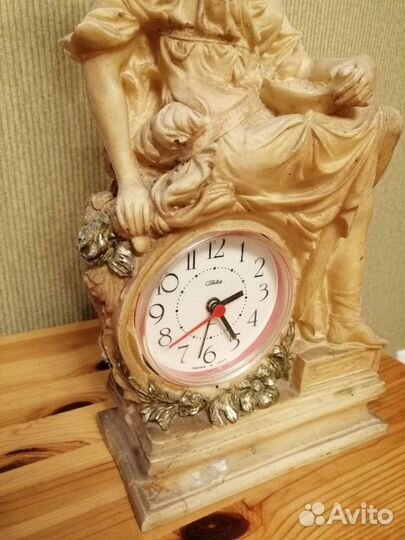 Советские каминные часы из колкого пластика