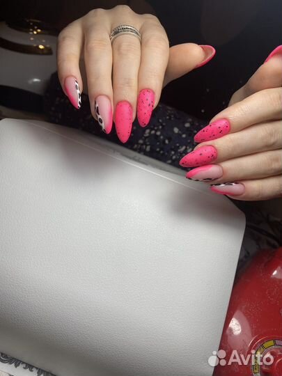 Наращивание ногтей