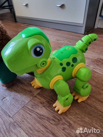 Динозавар и щенок игрушки интерактивные