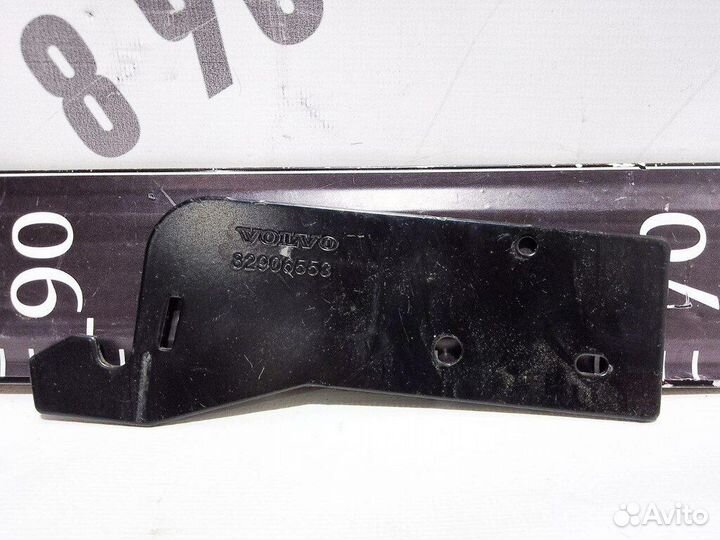 Кронштейн Volvo FH 4 82906553