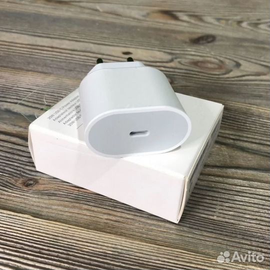 Блок быстрой зарядки iPhone Type-c 20w