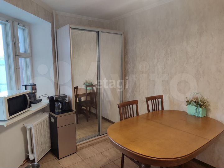 3-к. квартира, 96 м², 10/10 эт.