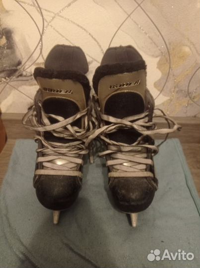Хоккейные коньки bauer