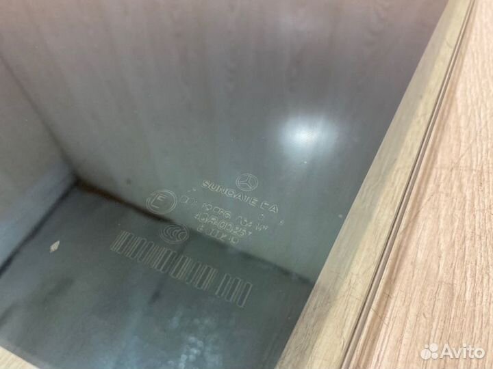 Стекло двери заднее левое Mercedes Benz S500L W221