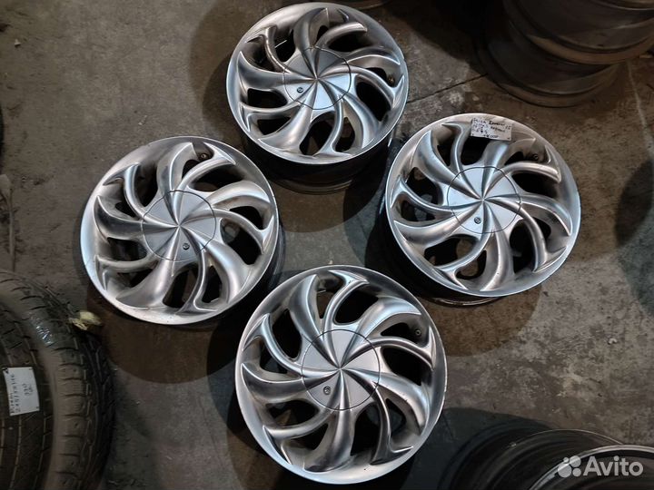 Stitch r15 (5-114,3) ет 35 dia73