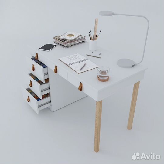 Письменный стол