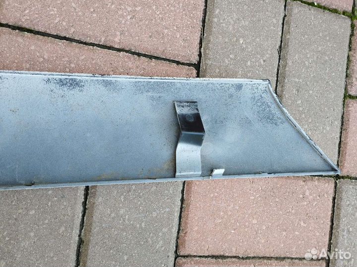 Накладка крышки багажника Ford Mondeo 4