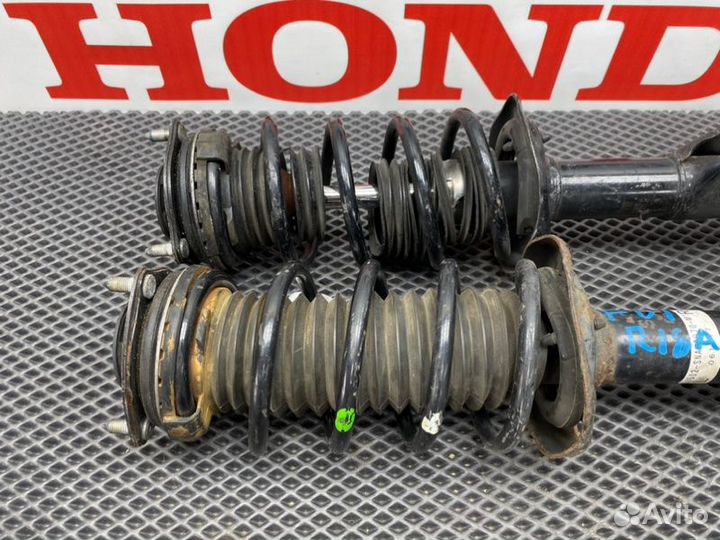 Стойки (амортизаторы) подвески передние Honda
