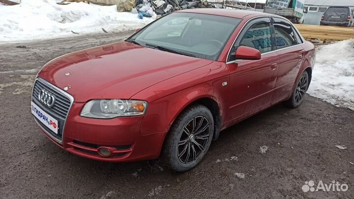 Резонатор воздушного фильтра Audi A4 06B129953