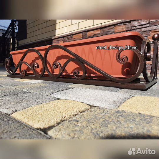 Кронштейн для цветов