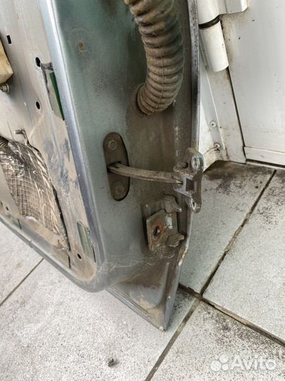 Дверь задняя правая Лада Приора