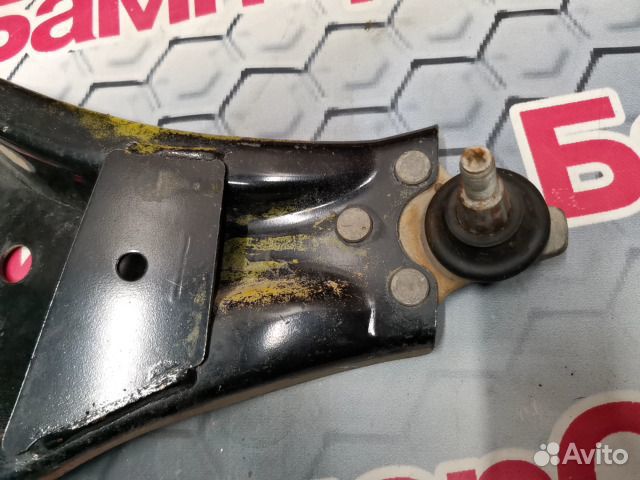 Рычаг подвески передний правый Renault Duster