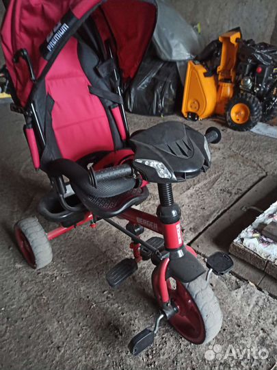 Детский велосипед с ручкой