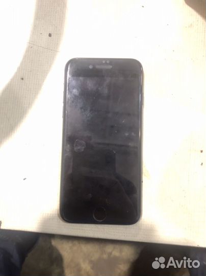 iPhone 7, 32 ГБ