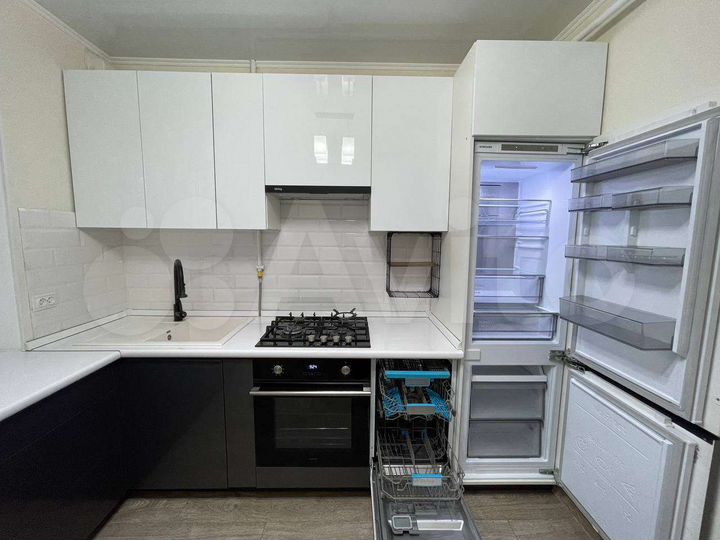 2-к. квартира, 53,6 м², 1/9 эт.