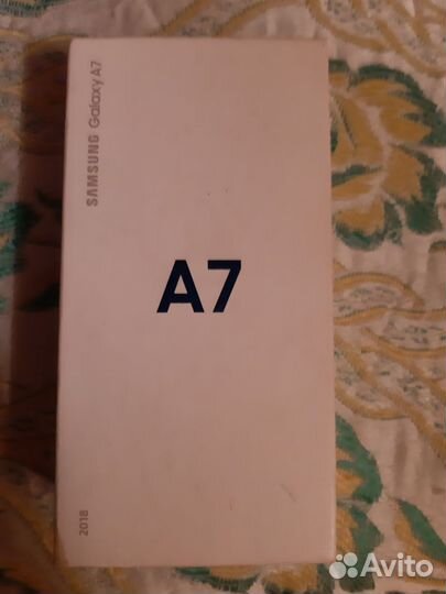 Samsung Galaxy A7 (2018), 4/64 ГБ