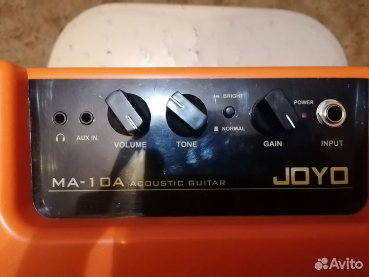 Портативный комбоусилитель Joyo MA-10A