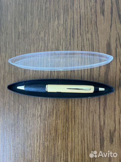 Ручка шариковая подарочная