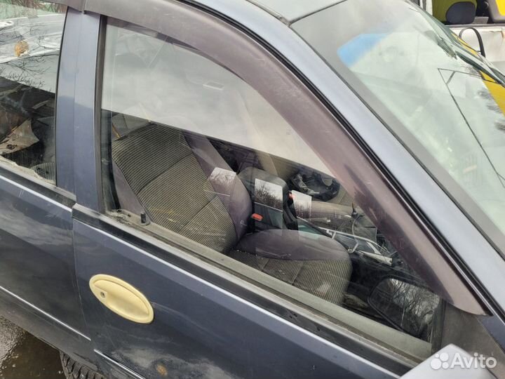 Стекло двери передней правой на Lifan Breez