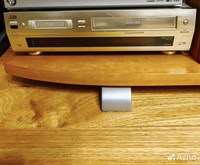 Видеомагнитофон JVC HR-DVS1 Mini DV/S-VHS