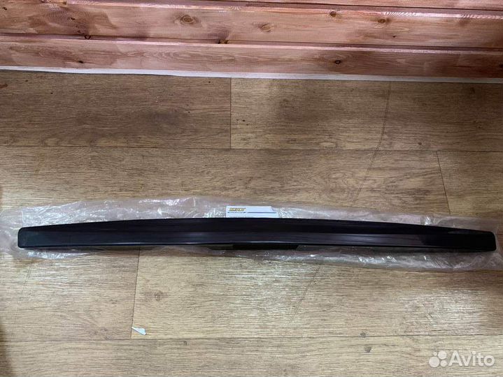 Молдинг крышки багажника Hyundai Solaris