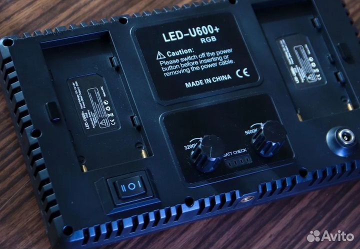 Видеосвет pro LED 600 RGB