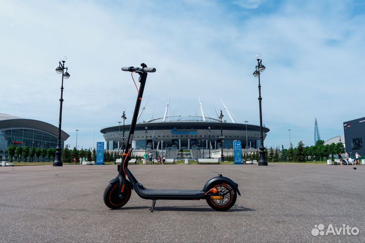 Новый Nininebot kickscooter f40a на гарантии
