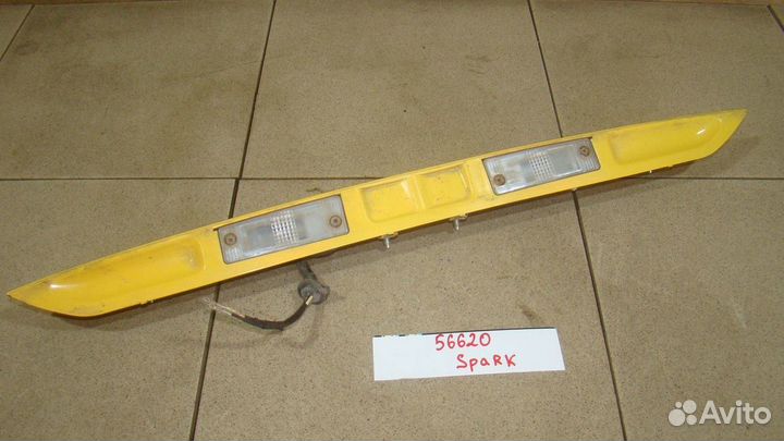 Накладка двери багажника Chevrolet Spark 2