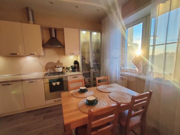 4-к. квартира, 73 м², 9/9 эт.