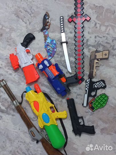 Детский пистолеты, нерфы и мечи