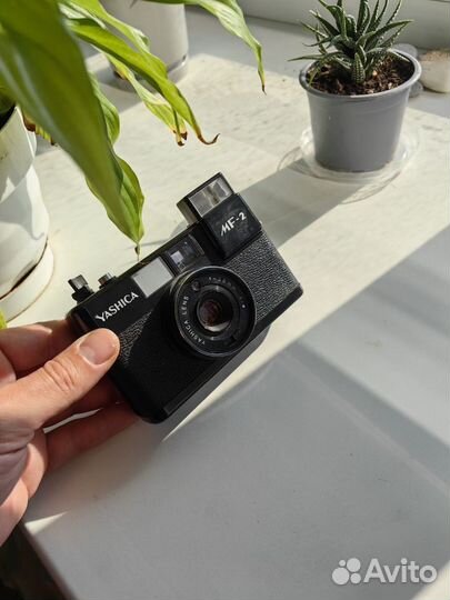 Пленочный фотоаппарат yashica mf-2