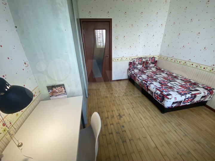 Комната 14 м² в 3-к., 8/17 эт.