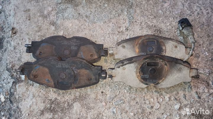Колодки тормозные передние VAG MQB