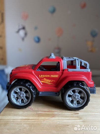 Машинка игрушка